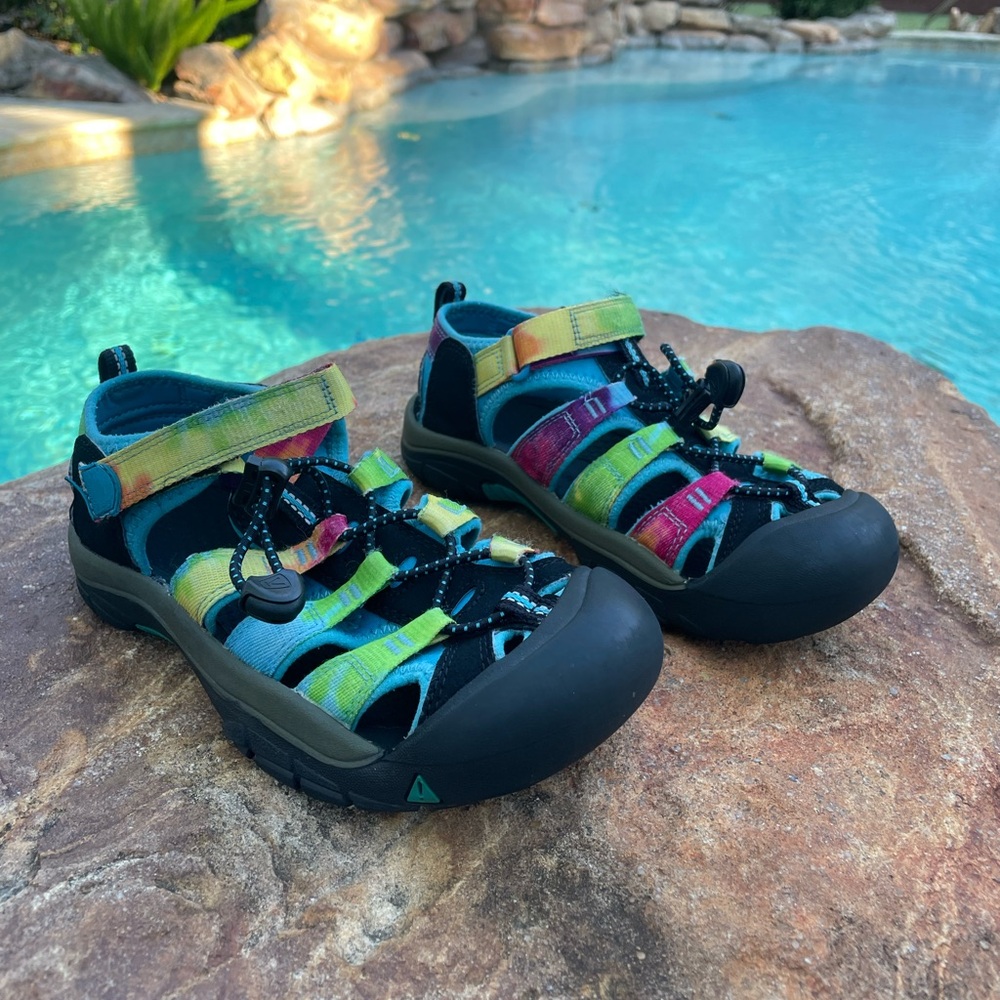 Keen Kids “Newport” H2 Water Shoes in Rainbow Tie Dye - Picture 3 of 9